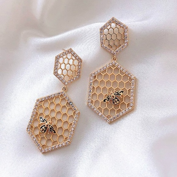 Gold Crystal Honeycomb Earrings with Bumblebee - Picture 4 of 16